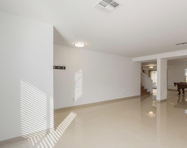 9446 W Virginia Avenue - Photo Thumbnail 1