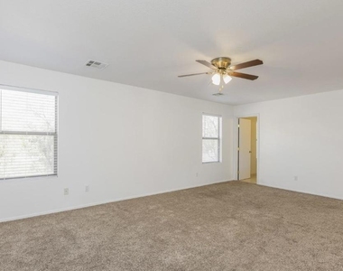 9446 W Virginia Avenue - Photo Thumbnail 10