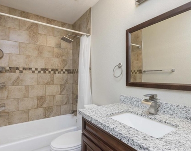 9446 W Virginia Avenue - Photo Thumbnail 13