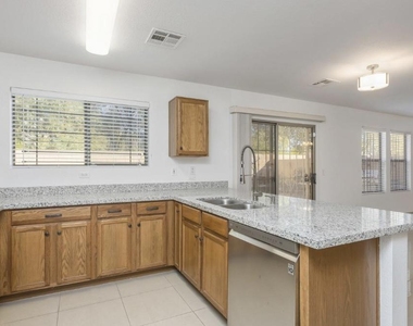 9446 W Virginia Avenue - Photo Thumbnail 6
