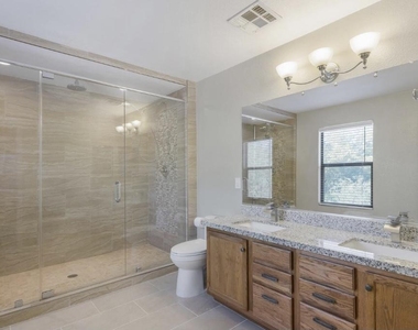 9446 W Virginia Avenue - Photo Thumbnail 11