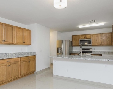 9446 W Virginia Avenue - Photo Thumbnail 4