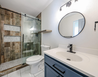 7308 E Pierce Street - Photo Thumbnail 14