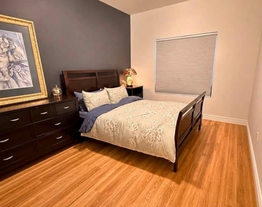 5450 E Deer Valley Drive - Photo Thumbnail 3