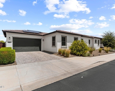 17376 W Wildwood Street - Photo Thumbnail 6