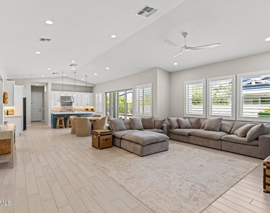 17376 W Wildwood Street - Photo Thumbnail 14
