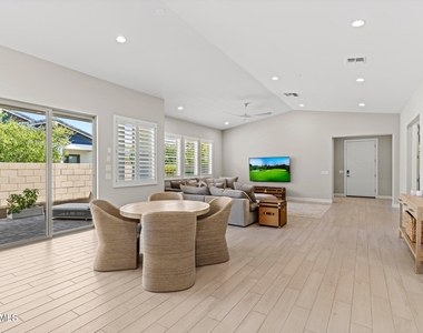 17376 W Wildwood Street - Photo Thumbnail 12