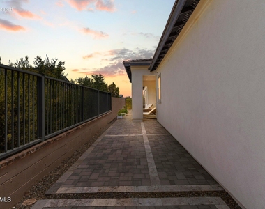 17376 W Wildwood Street - Photo Thumbnail 35