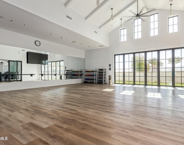 17376 W Wildwood Street - Photo Thumbnail 53