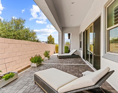 17376 W Wildwood Street - Photo Thumbnail 31