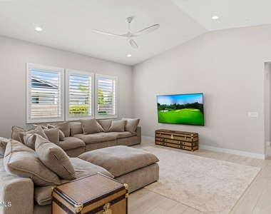 17376 W Wildwood Street - Photo Thumbnail 9
