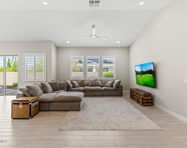 17376 W Wildwood Street - Photo Thumbnail 13