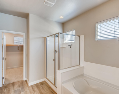 3721 E Cheery Lynn Road - Photo Thumbnail 16