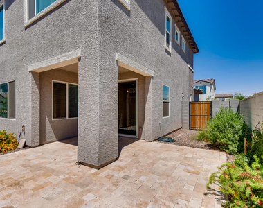 3721 E Cheery Lynn Road - Photo Thumbnail 25