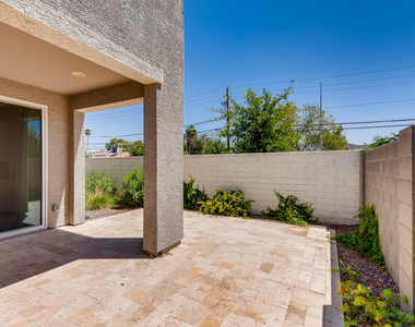 3721 E Cheery Lynn Road - Photo Thumbnail 26
