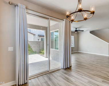 3721 E Cheery Lynn Road - Photo Thumbnail 10