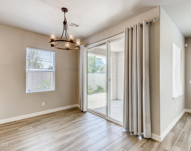 3721 E Cheery Lynn Road - Photo Thumbnail 9