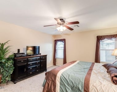 739 E Michigan Avenue - Photo Thumbnail 6