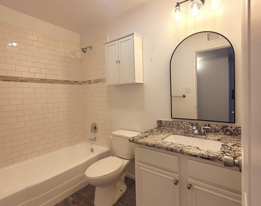 7226 E Portland Street - Photo Thumbnail 6