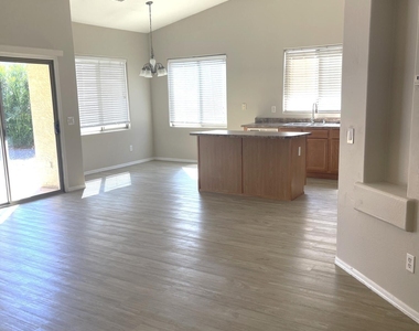 4871 S Granite Street - Photo Thumbnail 3
