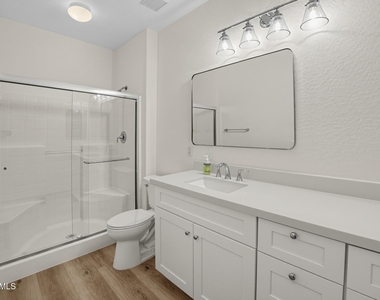 525 N Miller Road - Photo Thumbnail 25