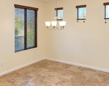 3838 E Cat Balue Drive - Photo Thumbnail 7