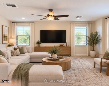 3838 E Cat Balue Drive - Photo Thumbnail 14
