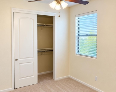 3838 E Cat Balue Drive - Photo Thumbnail 19