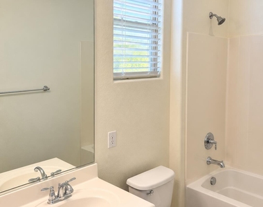 3838 E Cat Balue Drive - Photo Thumbnail 23