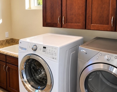3838 E Cat Balue Drive - Photo Thumbnail 25