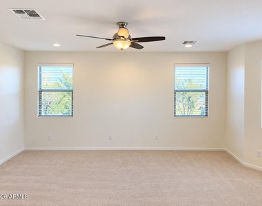 3838 E Cat Balue Drive - Photo Thumbnail 13