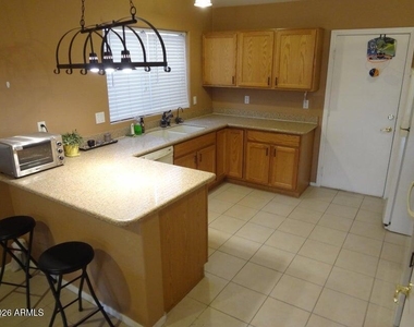 1341 W Bartlett Way - Photo Thumbnail 6