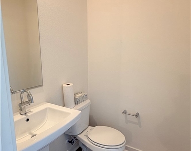 101 Laxore St - Photo Thumbnail 6