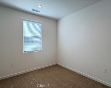 101 Laxore St - Photo Thumbnail 11