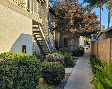 4031 Howard - Photo Thumbnail 1