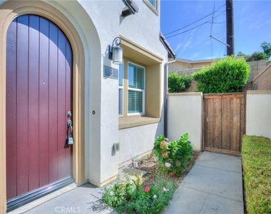 2151 Citrus - Photo Thumbnail 1