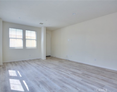 2151 Citrus - Photo Thumbnail 4