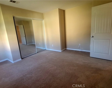 7426 Silver Saddle Court - Photo Thumbnail 6