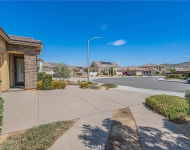 2041 Cork Oak Street - Photo Thumbnail 33
