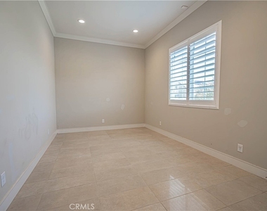 2041 Cork Oak Street - Photo Thumbnail 2