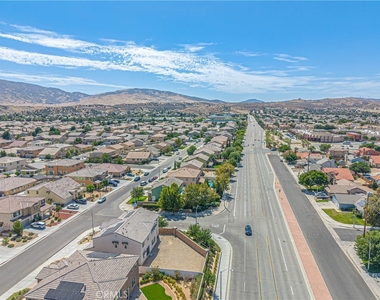 2041 Cork Oak Street - Photo Thumbnail 37