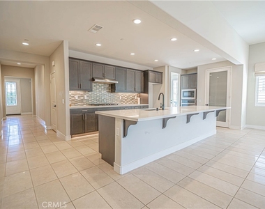 2041 Cork Oak Street - Photo Thumbnail 10