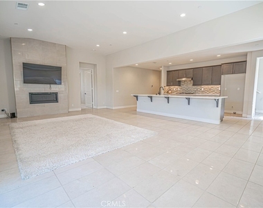 2041 Cork Oak Street - Photo Thumbnail 13