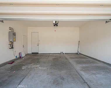 2041 Cork Oak Street - Photo Thumbnail 31