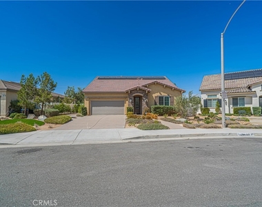 2041 Cork Oak Street - Photo Thumbnail 40