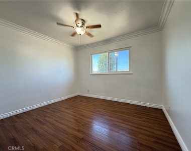 2234 Caldwell Avenue - Photo Thumbnail 9