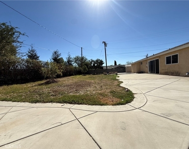 2234 Caldwell Avenue - Photo Thumbnail 15