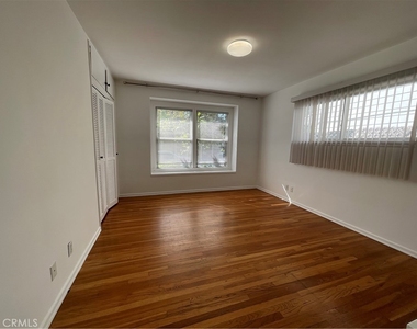 12811 Cumpston - Photo Thumbnail 18