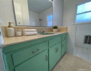 12811 Cumpston - Photo Thumbnail 19