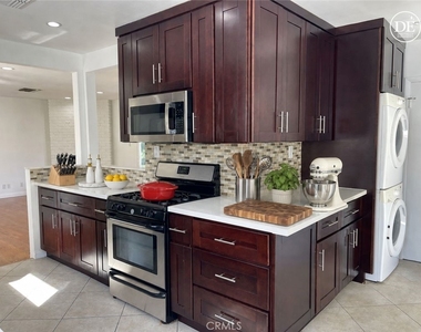 12811 Cumpston - Photo Thumbnail 5